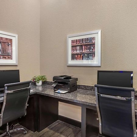 Best Western Plus Lake Jackson Inn & Suites Exterior photo
