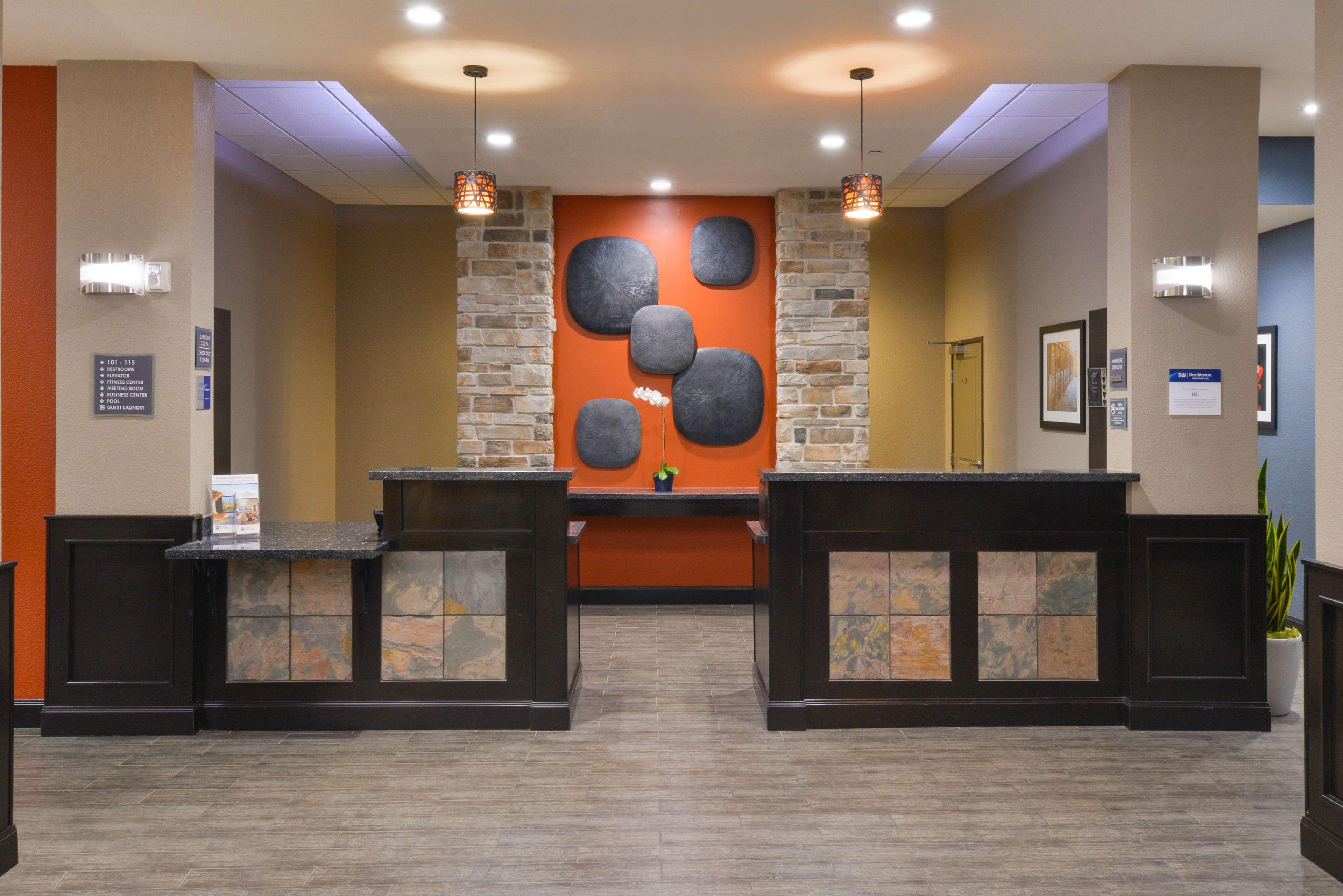 Best Western Plus Lake Jackson Inn & Suites Exterior photo