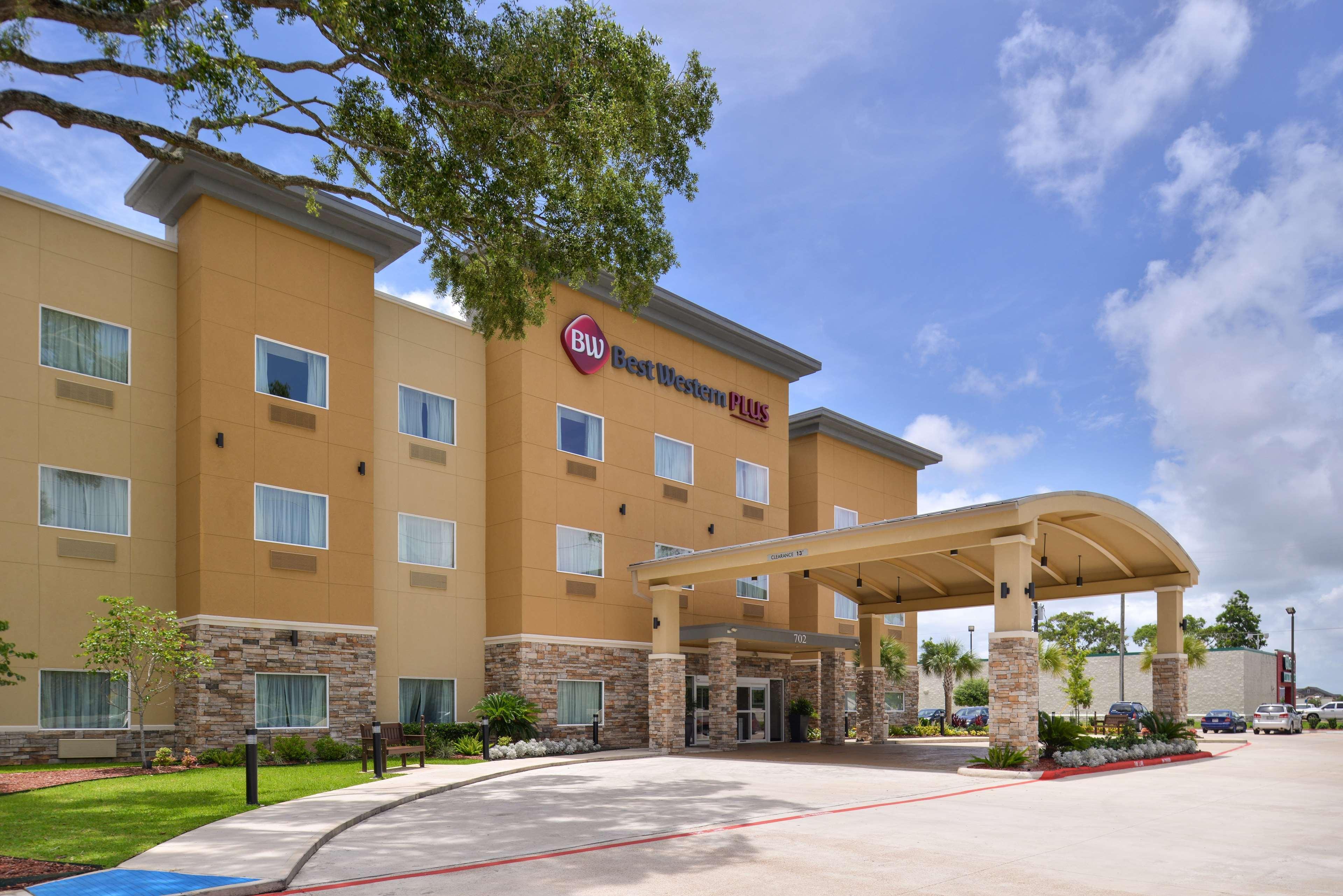 Best Western Plus Lake Jackson Inn & Suites Exterior photo