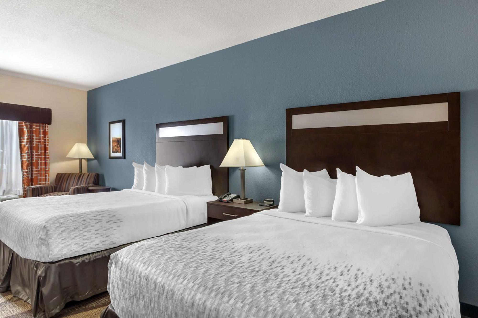 Best Western Plus Lake Jackson Inn & Suites Exterior photo